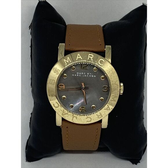 Marc By Marc Jacobs Amy MBM3273 Women's Brown Leather Analog Quartz Watch WFH109 - Picture 1 of 12